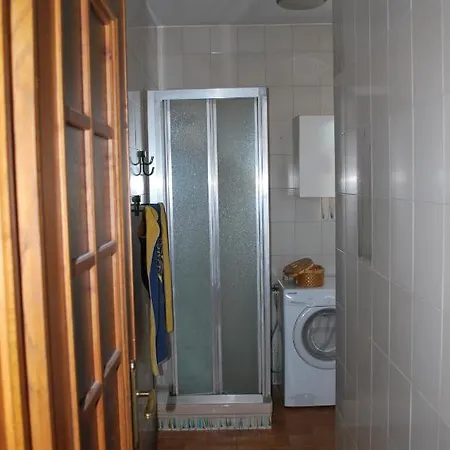 Daire Tra Langhe, Roero E Monferrato. *