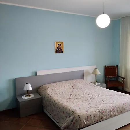 Tra Langhe, Roero E Monferrato. *