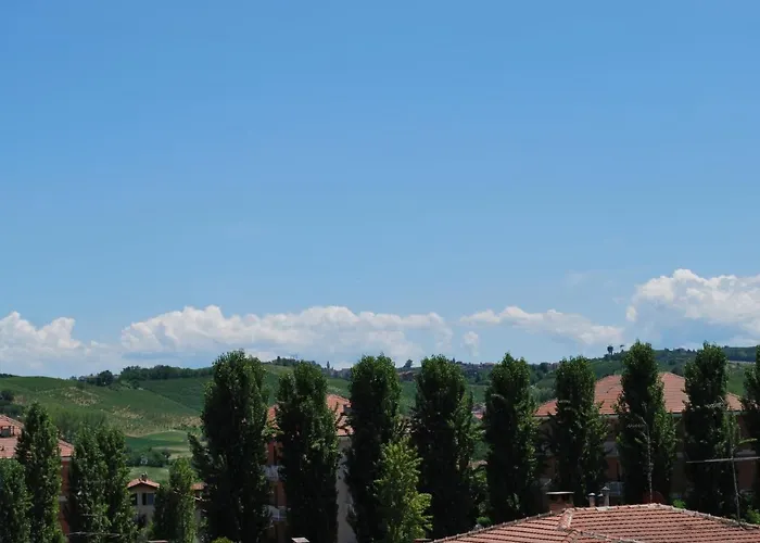 Tra Langhe, Roero E Monferrato. Apartment